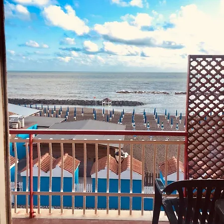 In Mezzo Al Mare *